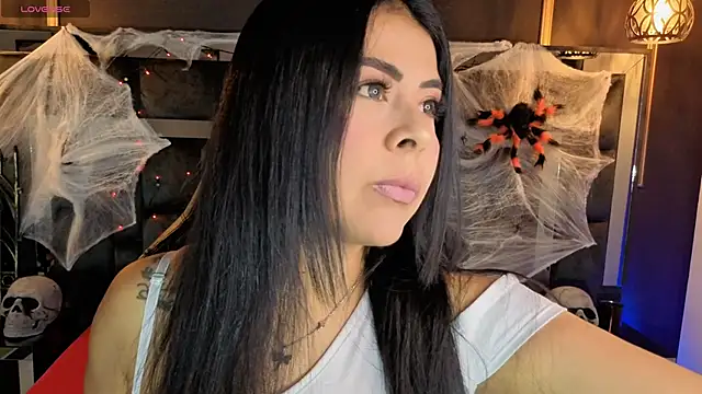 Snapshot of Aniajoness_ chatting on October 16, 2025, 1:36 am Aniajoness  online show from October 16, 2025, 1:36 am