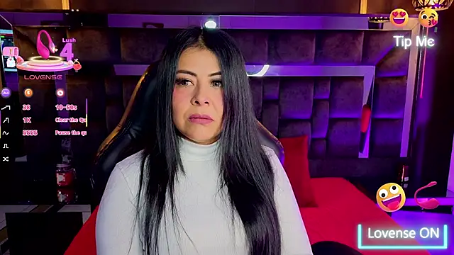 Aniajoness  online show from December 23, 2025, 3:50 am