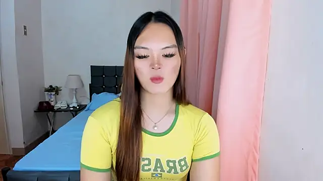 Snapshot of ameliamaureen chatting on September 24, 2025, 2:23 pm ameliamaureen online show from September 24, 2025, 2:23 pm