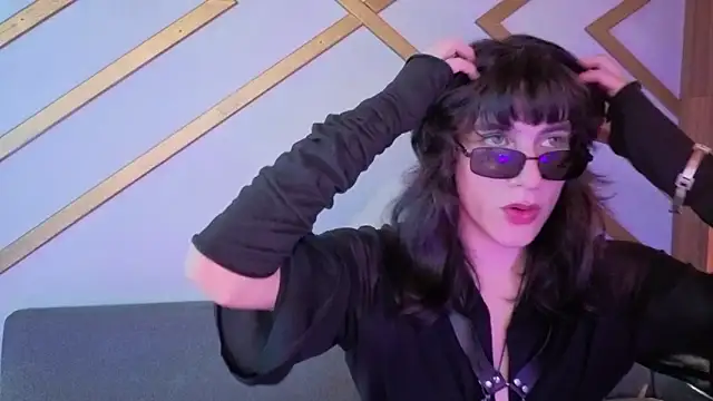 Snapshot of devils_cry chatting on September 17, 2025, 3:41 am devils cry online show from September 17, 2025, 3:41 am