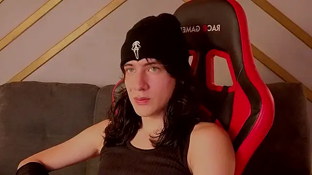 Snapshot of devils_cry chatting on October 3, 2025, 4:03 am devils cry online show from October 3, 2025, 4:03 am