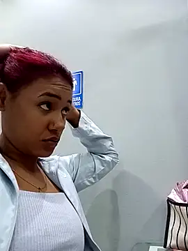 DollyBrowncc online show from October 22, 2025, 2:33 am