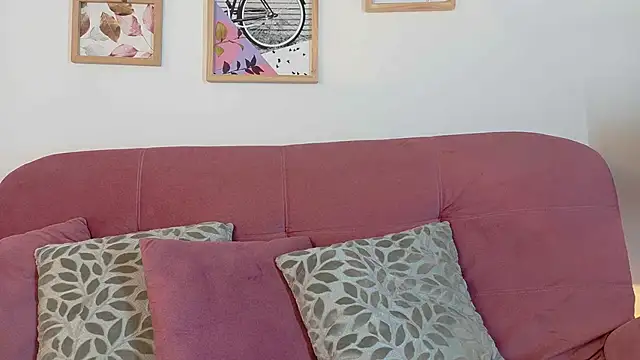 Karina2Smith online show from June 5, 2026, 6:57 pm