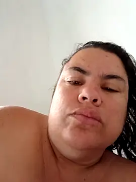 yaneth  online show from September 24, 2025, 11:17 am