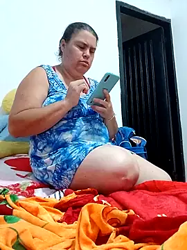 yaneth  online show from September 28, 2025, 12:50 am