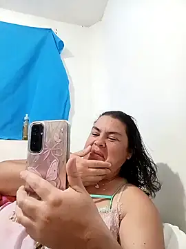 yaneth  online show from October 2, 2025, 10:29 am