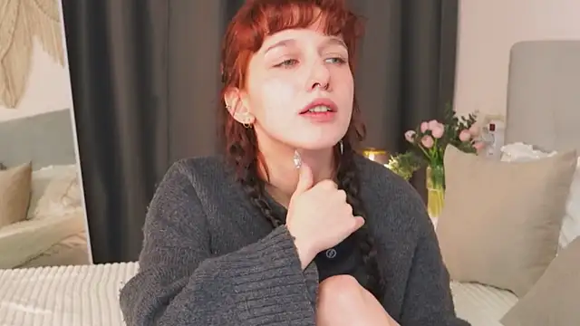 LeelooYolo online show from February 22, 2026, 11:56 am