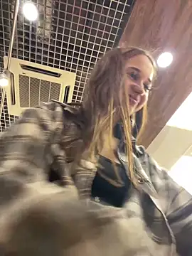 Juice Bunny online show from September 27, 2025, 11:49 am