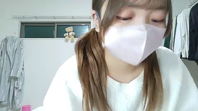 azukichan  online show from November 14, 2025, 5:16 pm