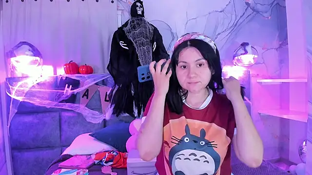 Snapshot of harimoon1 chatting on October 8, 2025, 12:56 am harimoon1 online show from October 8, 2025, 12:56 am