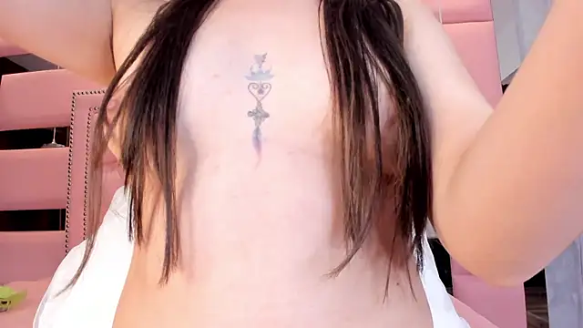 Snapshot of LiliCarterm chatting on September 30, 2025, 11:11 pm LiliCarterm online show from September 30, 2025, 11:11 pm