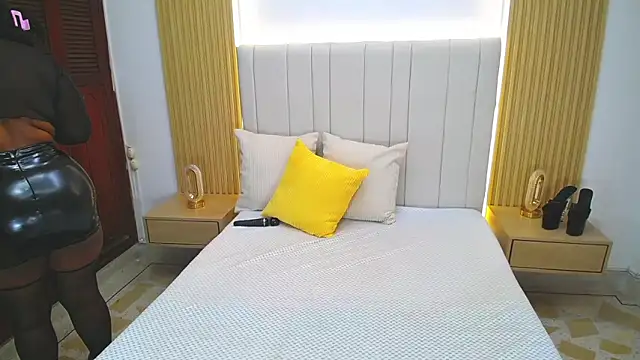 WildScarlet online show from March 29, 2026, 12:51 pm