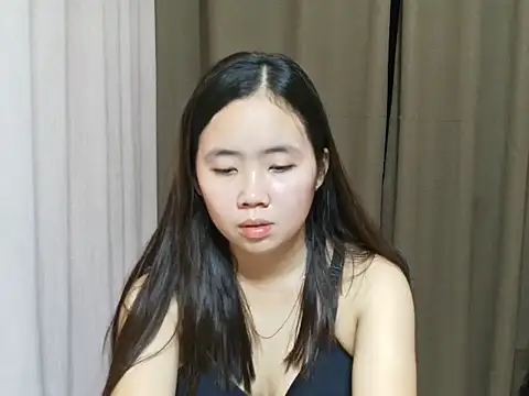 lovelysluttyxx online show from September 26, 2025, 10:22 am