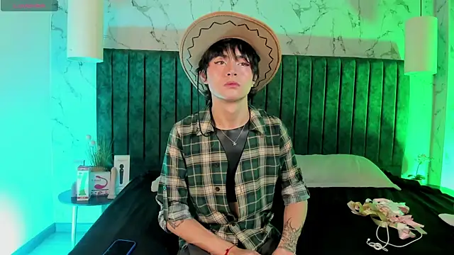 Snapshot of _ANGELL_DUSTT_ chatting on October 1, 2025, 3:55 am  ANGELL DUSTT  online show from October 1, 2025, 3:55 am