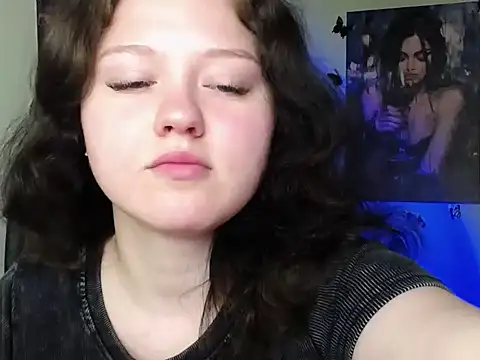 LadyAlice  online show from May 23, 2026, 6:23 am