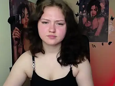 LadyAlice  online show from May 16, 2026, 6:23 am