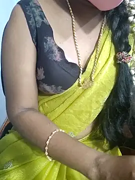 Snapshot of lolida69thamil chatting on May 6, 2026, 4:22 pm lolida69thamil online show from May 6, 2026, 4:22 pm
