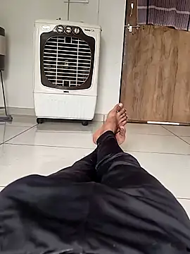 Snapshot of dhruve2010 chatting on September 20, 2025, 4:39 am dhruve2010 online show from September 20, 2025, 4:39 am