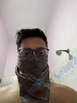 VVcouple online show from April 9, 2026, 12:56 am