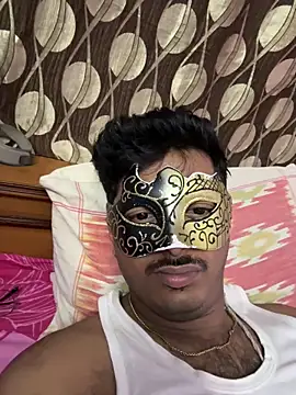 Snapshot of VVcouple chatting on September 30, 2025, 10:05 pm VVcouple online show from September 30, 2025, 10:05 pm