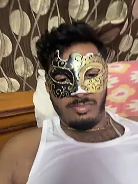 Snapshot of VVcouple chatting on September 23, 2025, 6:37 pm VVcouple online show from September 23, 2025, 6:37 pm