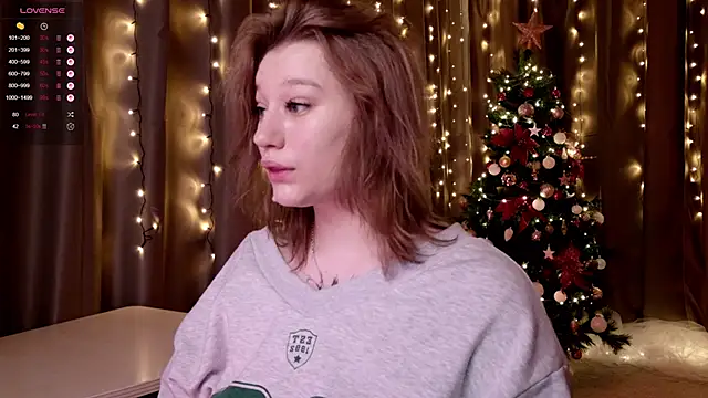 Morvelyn online show from December 22, 2025, 3:23 pm