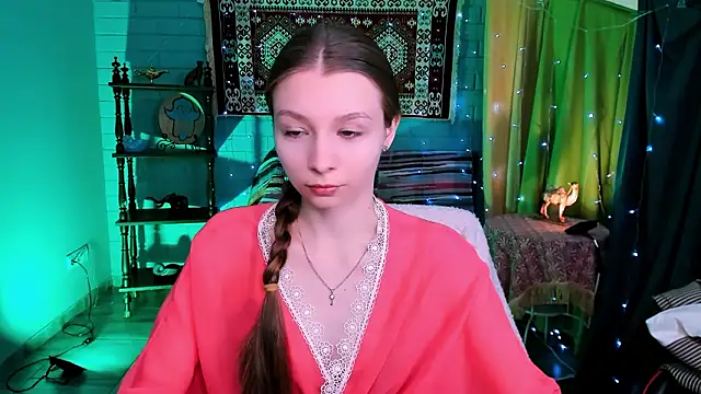 JulieDaniel online show from March 21, 2026, 4:14 am