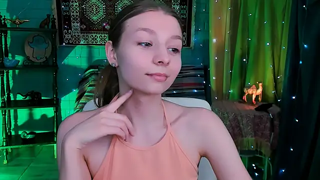 JulieDaniel online show from March 11, 2026, 9:25 am