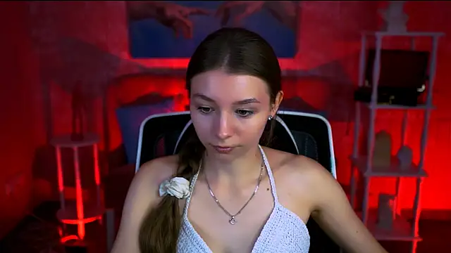 JulieDaniel online show from September 19, 2025, 4:27 am