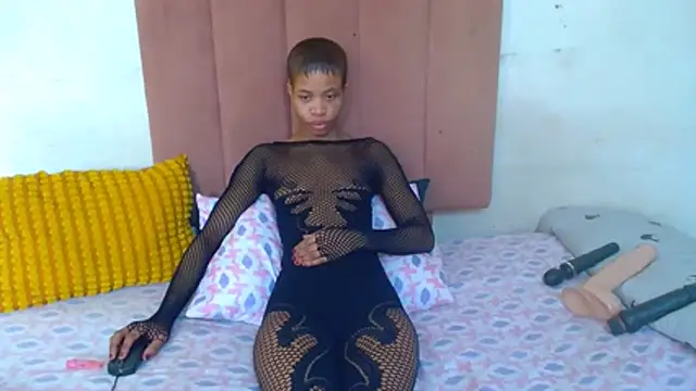 SexyChantyBabe25 online show from April 3, 2026, 12:33 pm