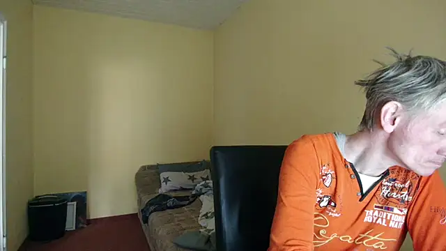 k74robert online show from February 21, 2026, 9:33 am