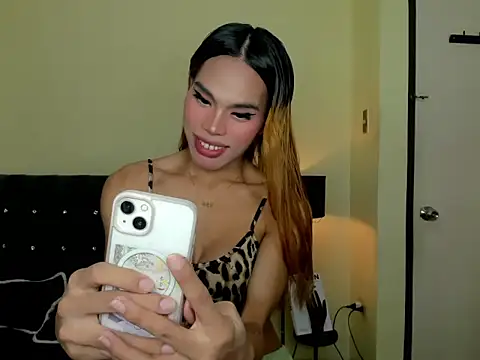 Shanexxgoddess online show from May 21, 2026, 6:27 pm