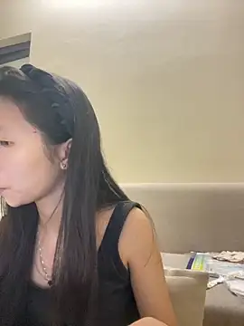 Lil-Gi online show from October 8, 2025, 3:02 pm