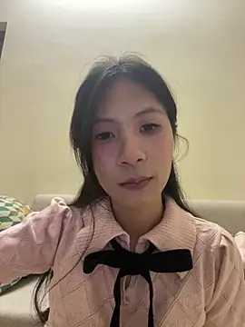 Lil-Gi online show from September 17, 2025, 3:36 pm