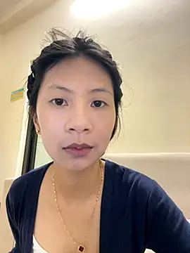 Lil-Gi online show from October 1, 2025, 2:32 pm