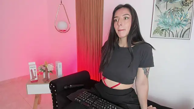 NicolWhite online show from September 25, 2025, 12:55 pm