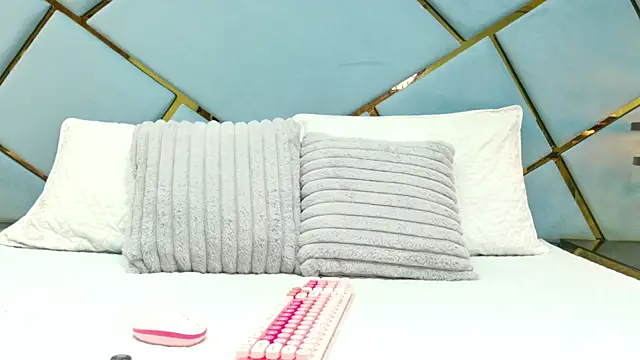 Snapshot of marcela_rojas chatting on October 15, 2025, 11:29 am marcela rojas online show from October 15, 2025, 11:29 am