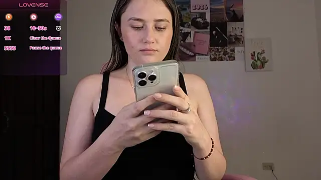 Veronika  Winslow  online show from January 11, 2026, 3:35 am