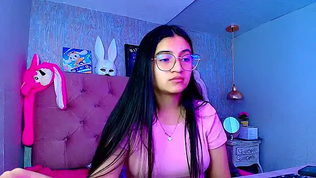 laurenelove online show from December 4, 2025, 3:49 am