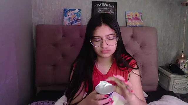 Snapshot of laurenelove chatting on September 21, 2025, 3:55 am laurenelove online show from September 21, 2025, 3:55 am