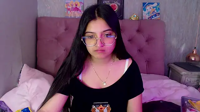 Snapshot of laurenelove chatting on September 26, 2025, 4:41 am laurenelove online show from September 26, 2025, 4:41 am