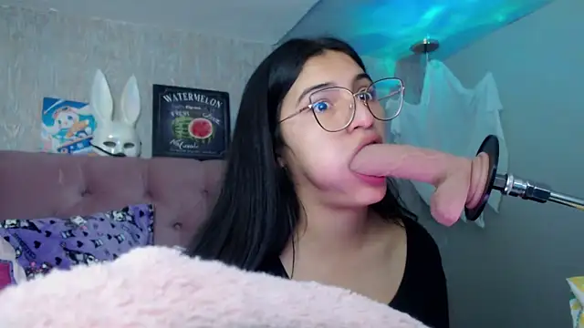 Snapshot of laurenelove chatting on November 1, 2025, 3:13 am laurenelove online show from November 1, 2025, 3:13 am