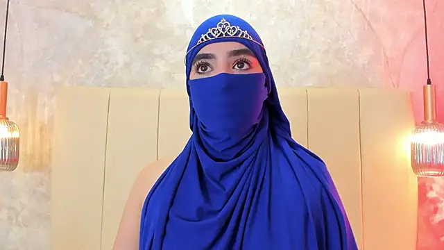 nayiraa  online show from November 26, 2025, 11:54 am