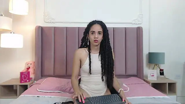 Snapshot of TerryGreenwood chatting on September 18, 2025, 2:42 pm TerryGreenwood online show from September 18, 2025, 2:42 pm