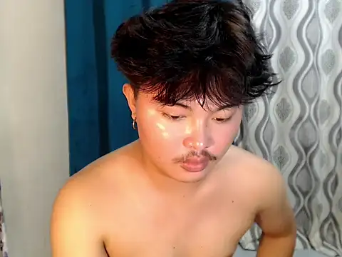 Snapshot of Lustfulljohnx chatting on July 4, 2026, 1:04 pm Lustfulljohnx online show from July 4, 2026, 1:04 pm