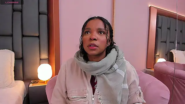 LisaMendez online show from February 22, 2026, 3:42 am