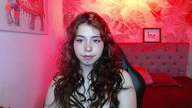 Lily tk online show from October 7, 2025, 3:18 am