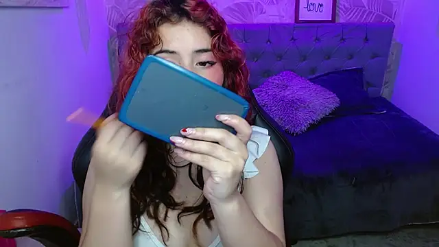 Lily tk online show from October 8, 2025, 3:19 am