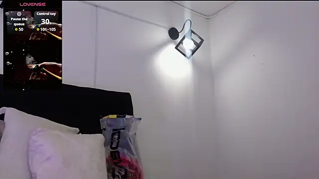 Snapshot of bloom_bbc chatting on September 24, 2025, 8:37 pm bloom bbc online show from September 24, 2025, 8:37 pm