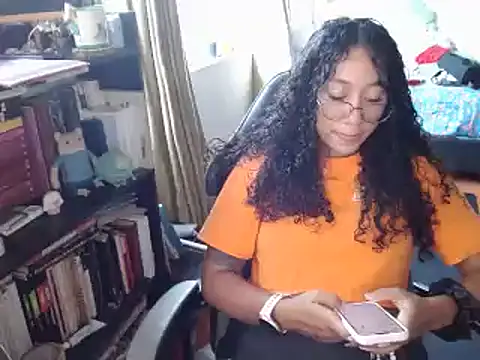 Snapshot of clitia_xx chatting on March 31, 2026, 10:12 pm clitia xx online show from March 31, 2026, 10:12 pm